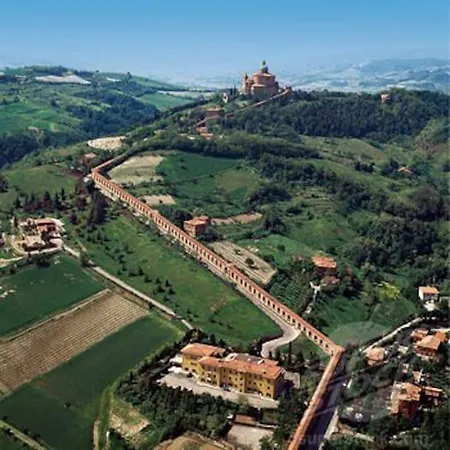 Ground Floor Luxe Historic Centre * 博洛尼亚