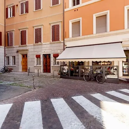 Ground Floor Luxe Historic Centre *