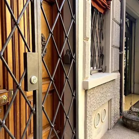 公寓 Ground Floor Luxe Historic Centre *