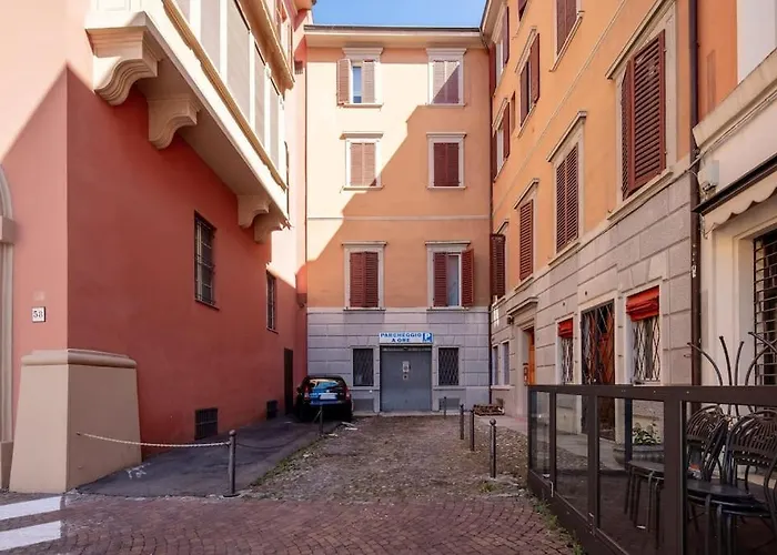 Ground Floor Luxe Historic Centre *