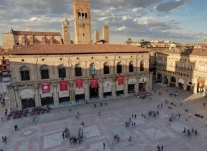Ground Floor Luxe Historic Centre بولونيا