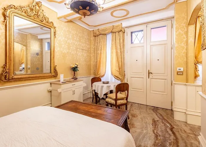 Ground Floor Luxe Historic Centre